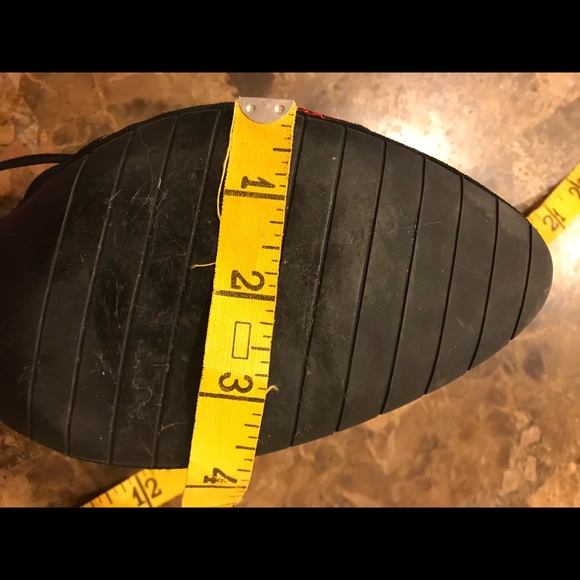 Reaction - Kenneth Cole - Picture 8 of 8